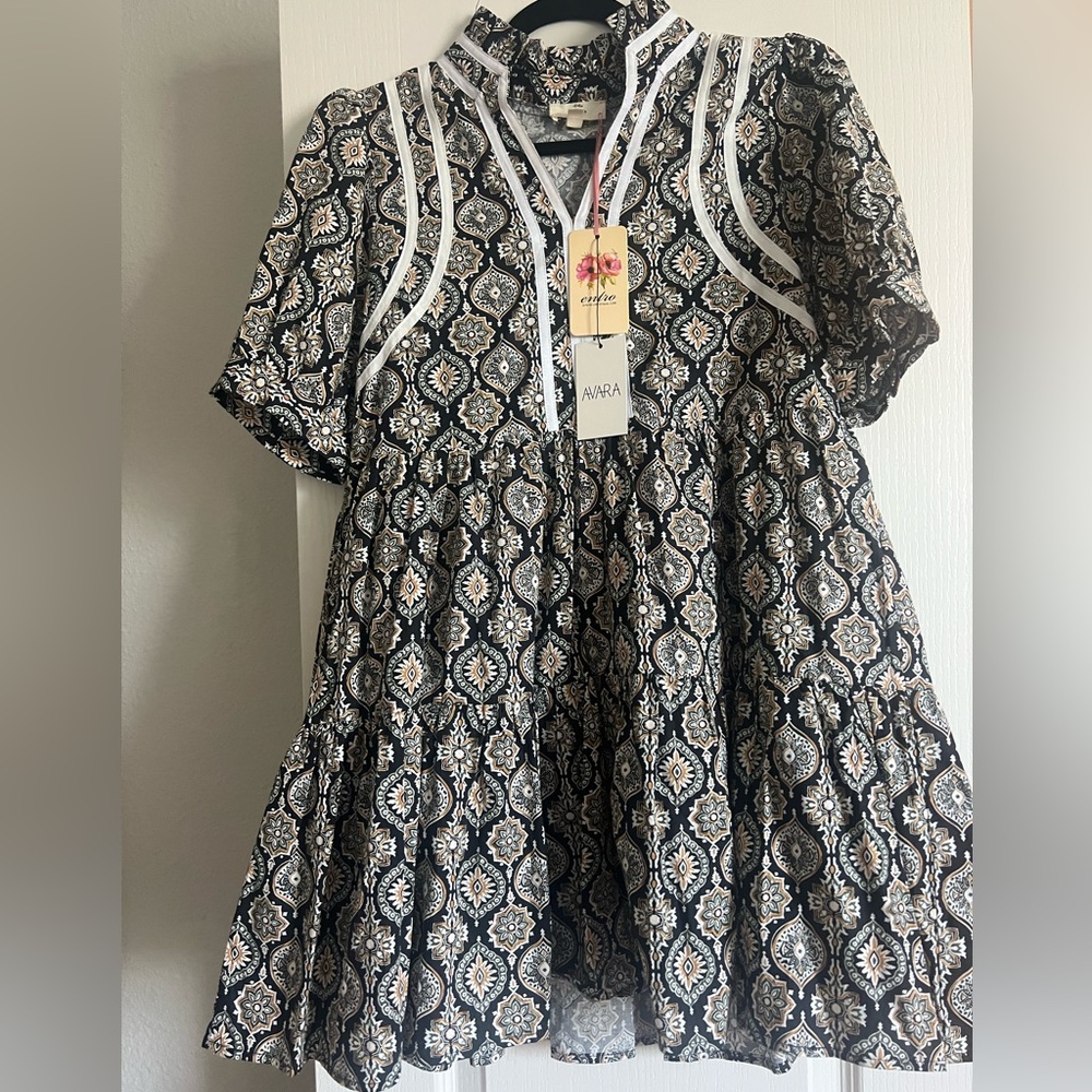 Entro Black and White Geometric Dress